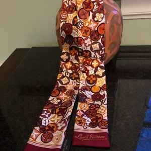 Louis Vuitton Bandeau silk scarf